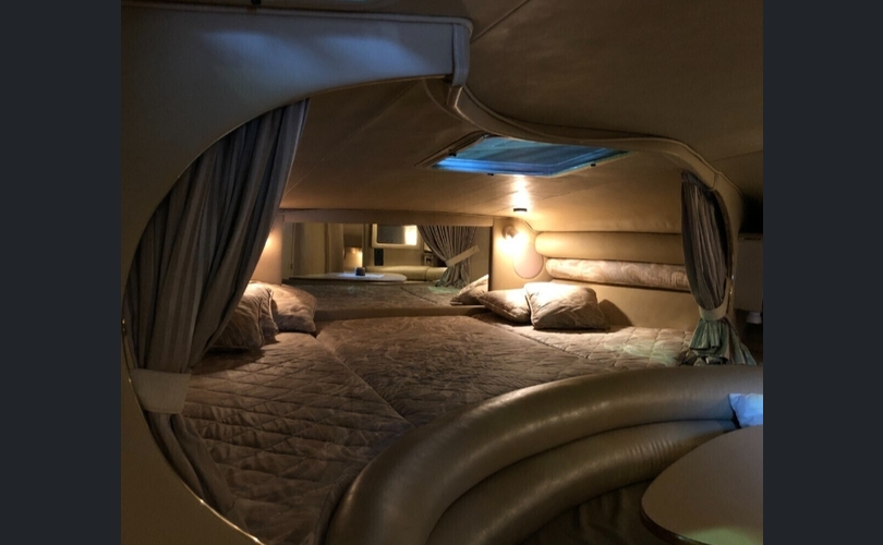 Sea Ray 310 Sundancer-kuva-9